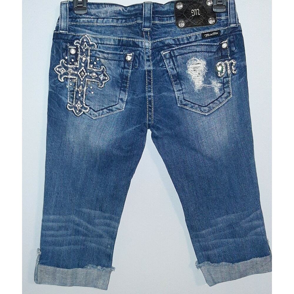 Miss Me Blingy Distressed Jeans Cropped / Capri Women's Women's 26 JE5340C2